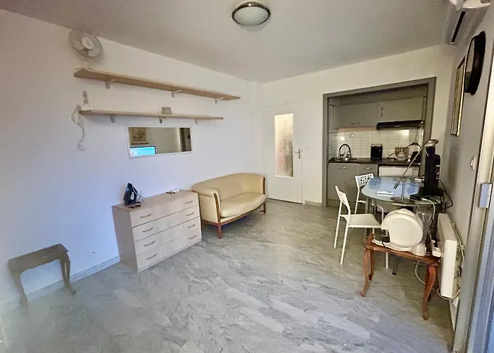 아파트 France 앙티브